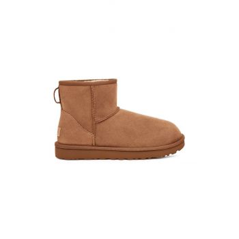 UGG cizme de zăpadă din piele întoarsă Classic Mini II femei, culoarea: maro 1016222.CHE