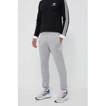 adidas Originals pantaloni de trening culoarea gri, melanj