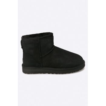 UGG cizme de zăpadă din piele întoarsă femei, culoarea negru, 1016222.BLK-BLK