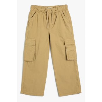 Pantaloni cargo cu snur in talie