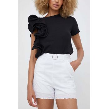 Answear Lab pantaloni scurti din bumbac culoarea alb, neted, high waist la reducere