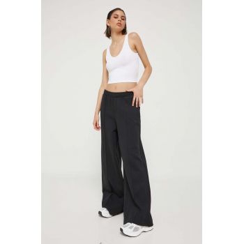 adidas Originals pantaloni de trening culoarea negru, uni II8024