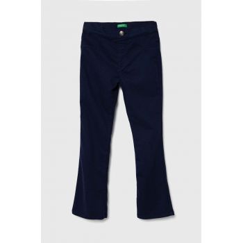 United Colors of Benetton pantaloni copii culoarea albastru marin, neted