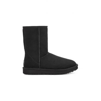 UGG cizme de zăpadă Classic Short II femei, culoarea: negru, cu toc plat, model căptușit 1016223.BLK