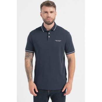 Tricou polo cu detalii contrastante