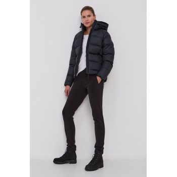 Helly Hansen Geacă femei, culoarea negru, de iarnă