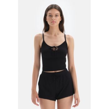 Top crop de pijama cu aspect striat