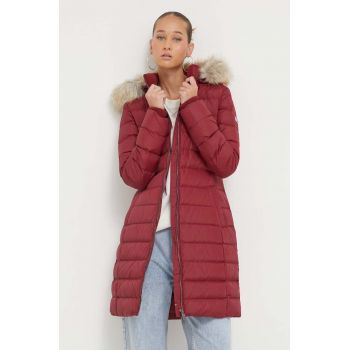 Tommy Jeans geacă de puf femei, culoarea bordo, de iarna DW0DW09060