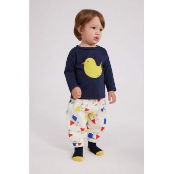 Bobo Choses pantaloni de trening din bumbac pentru bebeluși culoarea alb, modelator