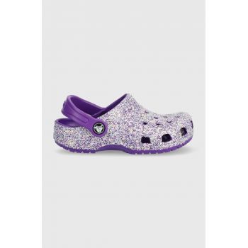 Crocs slapi copii CLASSIC GLITTER CLOG culoarea violet