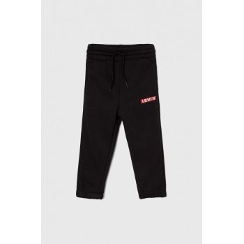 Levi's pantaloni de trening pentru copii culoarea negru, cu imprimeu