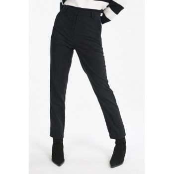 Pantaloni elegati crop cu croiala conica