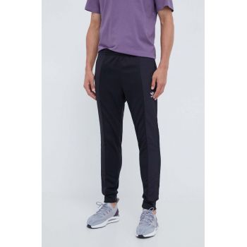 adidas Originals pantaloni de trening culoarea negru, neted