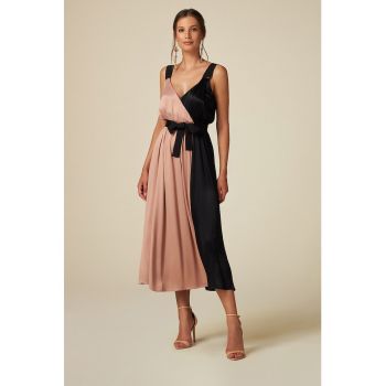 Rochie cu decolteu in V si model in doua tonuri