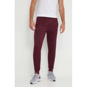 Under Armour pantaloni de trening Armour Fleece barbati, culoarea bordo, neted