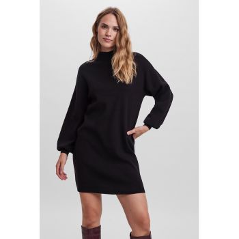 Rochie-pulover lejera cu guler inalt ieftina