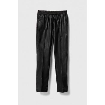 United Colors of Benetton pantaloni copii culoarea negru, neted