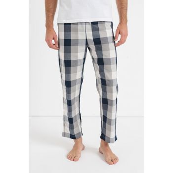 Pantaloni de pijama cu model in carouri si banda logo in talie Simon la reducere