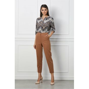 Pantaloni LaDonna maro office la reducere