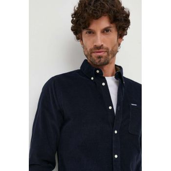 Barbour camasa din bumbac barbati, culoarea albastru marin, cu guler button-down, regular