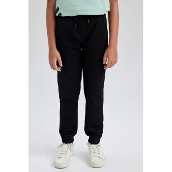 Pantaloni sport din amestec de bumbac cu snur