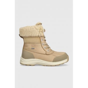 UGG ghete de piele Adirondack Boot III femei, culoarea bej, cu toc plat, izolat, 1095141