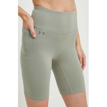 Under Armour pantaloni scurți de antrenament Motion culoarea verde, neted, high waist
