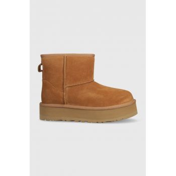 UGG cizme de zapada din piele intoarsa CLASSIC MINI PLATFORM culoarea bej