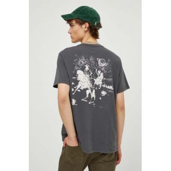 Levi's tricou barbati, culoarea gri, cu imprimeu