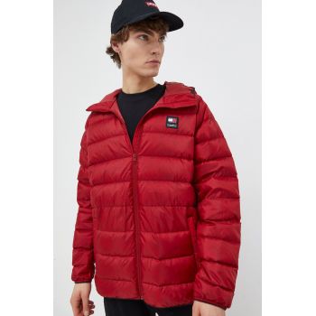 Tommy Jeans geacă de puf bărbați, culoarea bordo, de iarna DM0DM17882