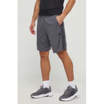 adidas Performance pantaloni scurți de antrenament Train Essentials culoarea gri IB8245