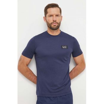 EA7 Emporio Armani tricou barbati, culoarea albastru marin, neted