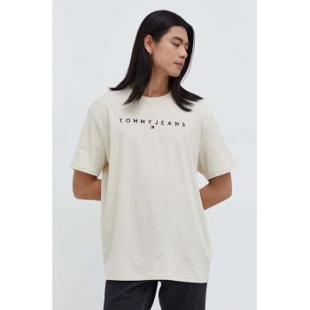 Tommy Jeans tricou din bumbac bărbați, culoarea bej, cu imprimeu DM0DM17993