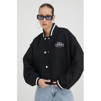 Tommy Jeans jachetă bomber din amestec de lână culoarea negru, de tranziție DW0DW17236