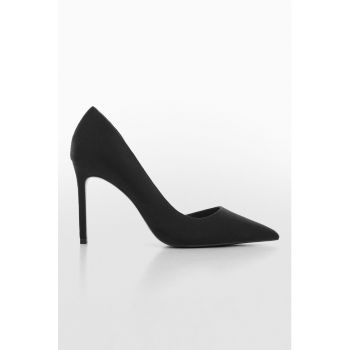 Pantofi stiletto cu varf ascutit