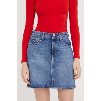 Tommy Jeans fustă din denim mini, evazați DW0DW17049