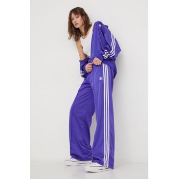 adidas Originals pantaloni de trening culoarea violet, cu imprimeu IP0635