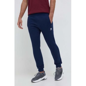 adidas Originals pantaloni de trening culoarea bleumarin, uni IR7804