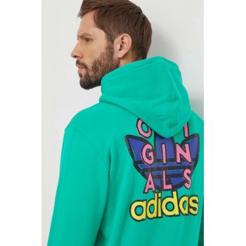 adidas Originals hanorac de bumbac bărbați, culoarea verde, cu glugă, cu imprimeu IM9685