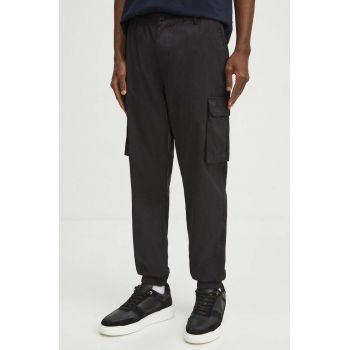 Medicine pantaloni barbati, culoarea negru