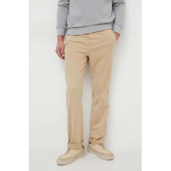 United Colors of Benetton pantaloni barbati, culoarea bej, cu fason chinos