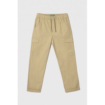 United Colors of Benetton pantaloni copii culoarea bej, neted