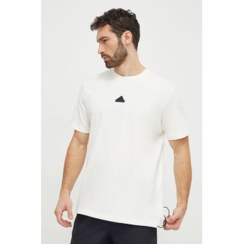 adidas tricou din bumbac bărbați, culoarea bej, cu imprimeu IR5175 ieftin