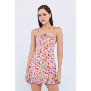 Rochie cu model floral si volan