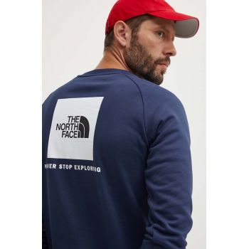 The North Face hanorac de bumbac M Raglan Redbox Crew bărbați, culoarea bleumarin, cu imprimeu, NF0A4SZ98K21