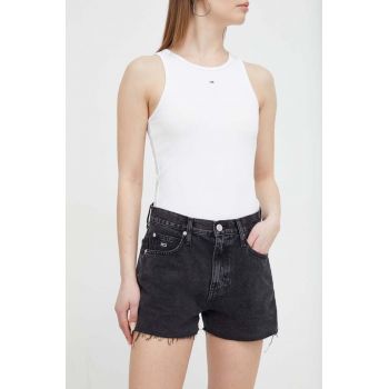 Tommy Jeans pantaloni scurți femei, culoarea negru, uni, high waist DW0DW17633 ieftini