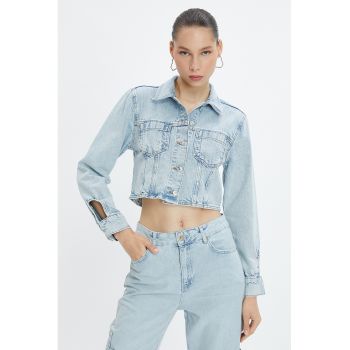 Jacheta crop de denim cu decupaje