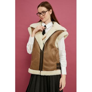 Vesta cu captuseala de blaa shearling sintetica