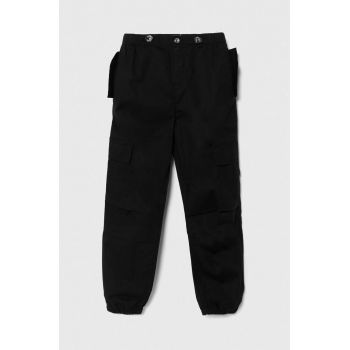 United Colors of Benetton pantaloni copii culoarea negru, neted