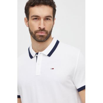 Tommy Jeans polo de bumbac culoarea alb, cu imprimeu DM0DM18313 ieftin